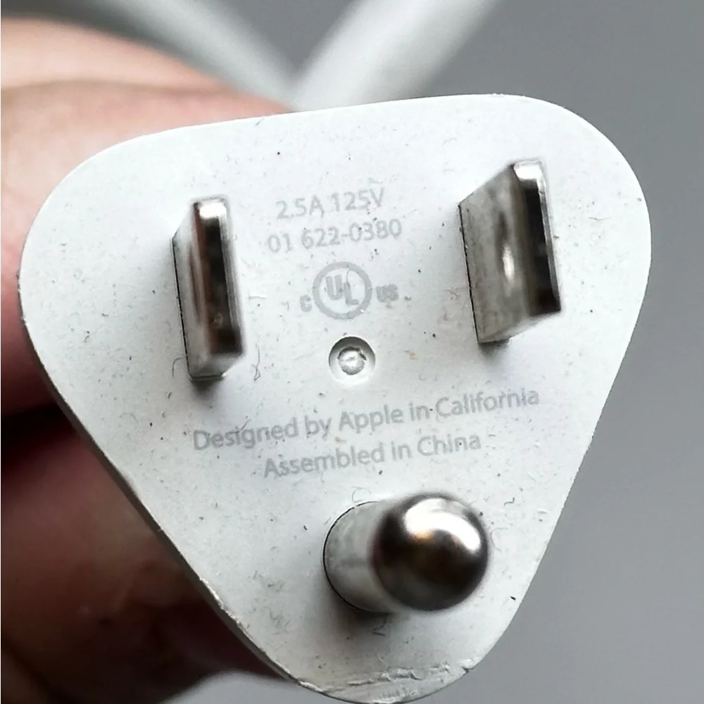 Genuine Apple computer cords 5ft